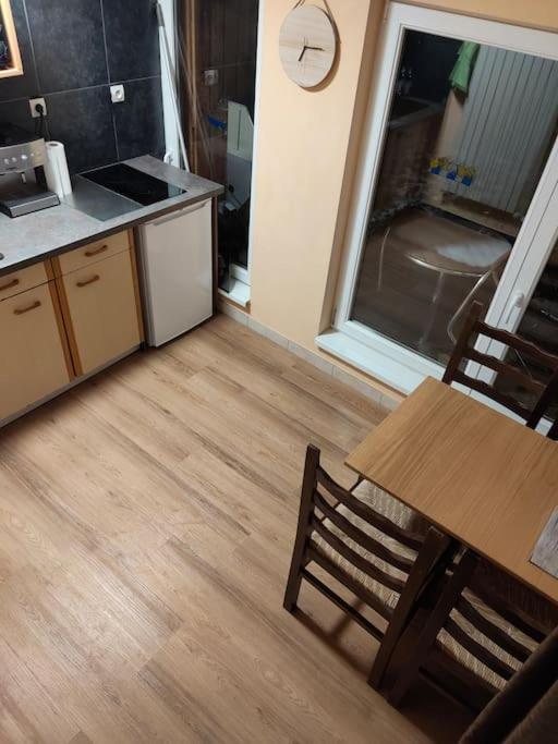 Logement Avec Piscine Brunstatt Exteriör bild